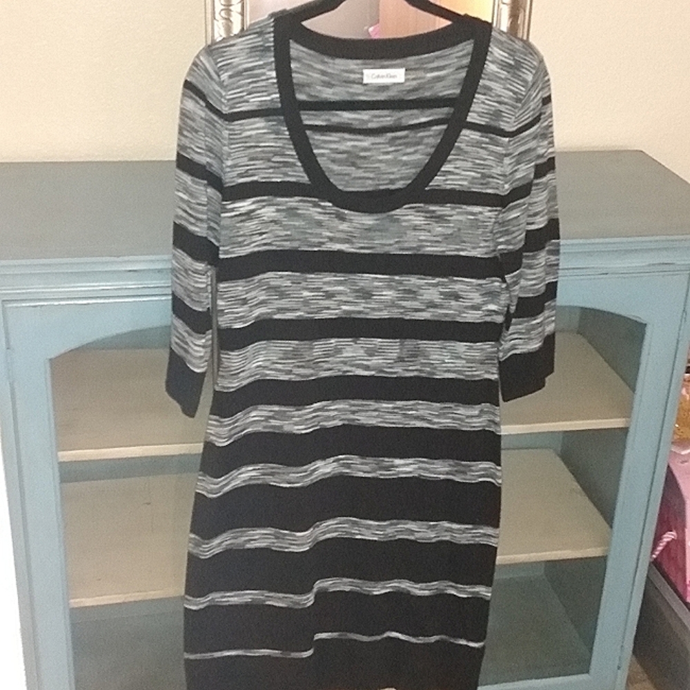 Calvin Klein sweater dress. Sz M, Grey/black